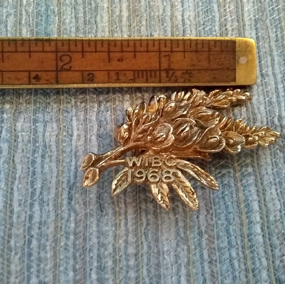 Vintage Jewelry - Vintage Bonnets '68 WIBC Flower Brooch Vintage Bowling Congress Gold Tone Metal